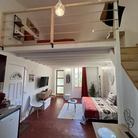 Magnifique Duplexe Calme Et Climatise, A 2 Pas D'intra Muros Апартаменты Авиньон